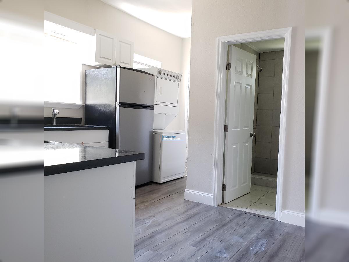 Beautifully Renovated and Updated Duplex in Palmetto Beach! property image
