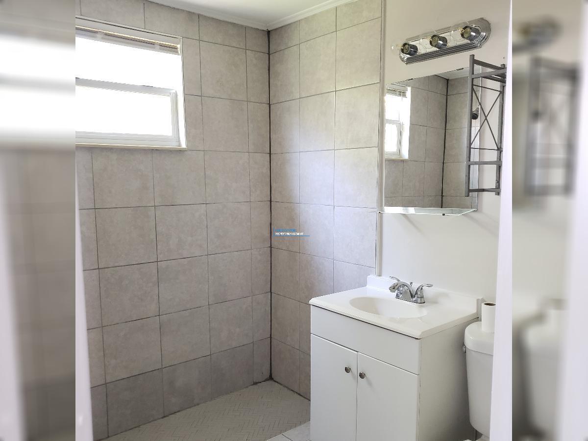 Beautifully Renovated and Updated Duplex in Palmetto Beach! property image