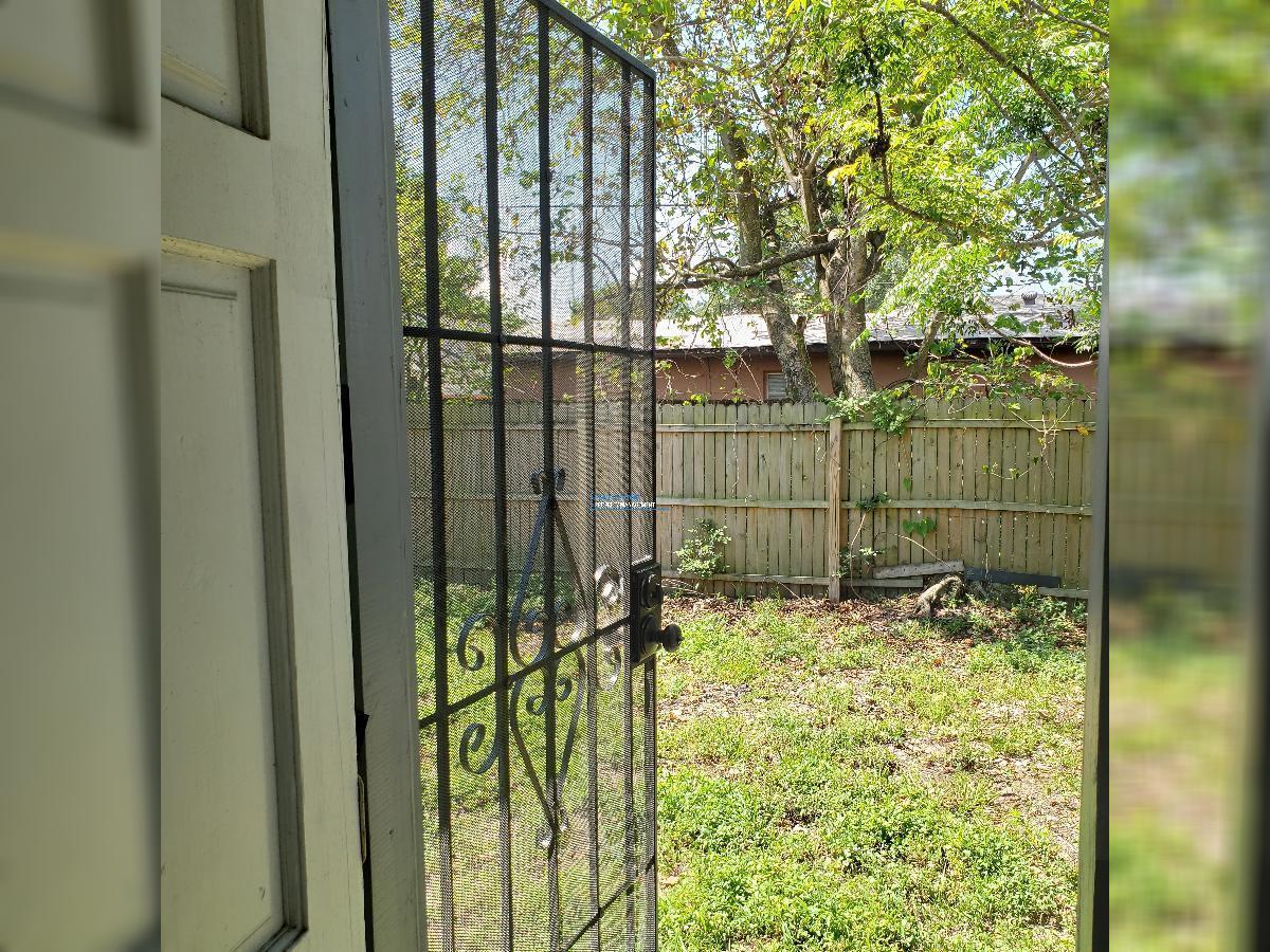 Beautifully Renovated and Updated Duplex in Palmetto Beach! property image