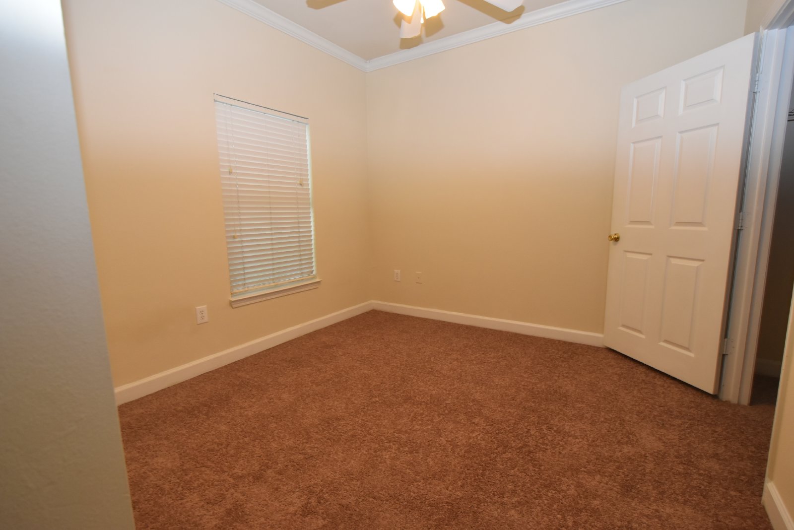3BR/2BA Condo on First Floor ~ New Tampa ~ Equestrian Parc property image