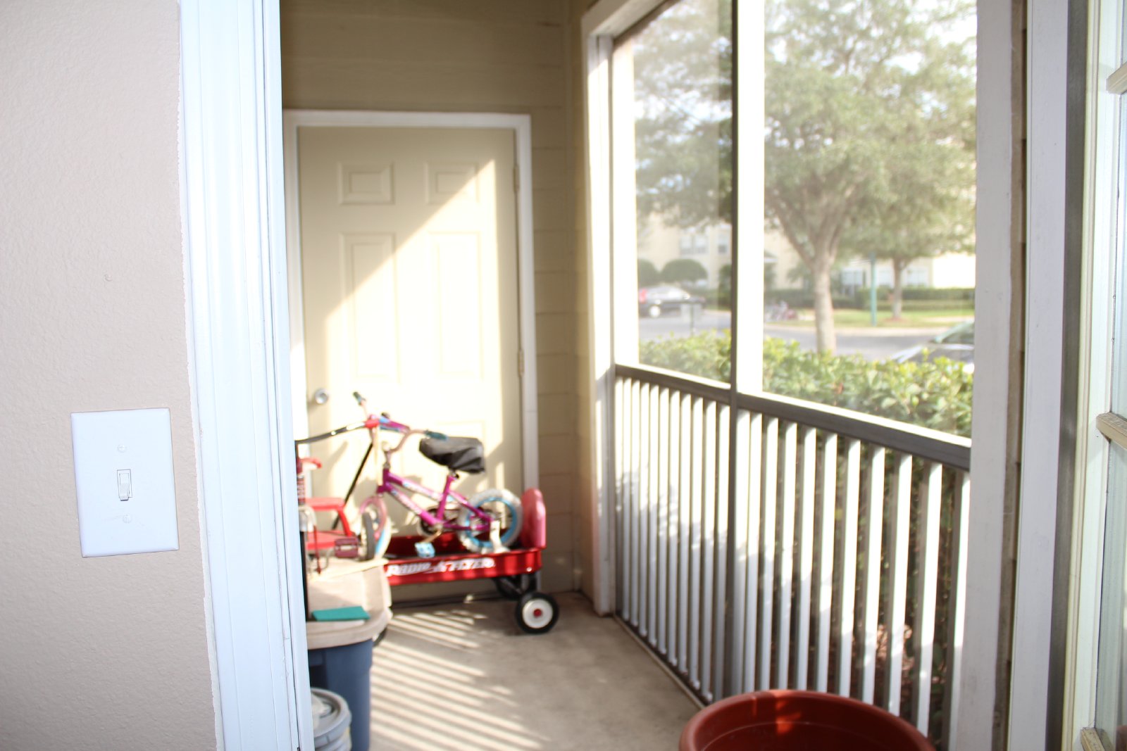 3BR/2BA Condo on First Floor ~ New Tampa ~ Equestrian Parc property image