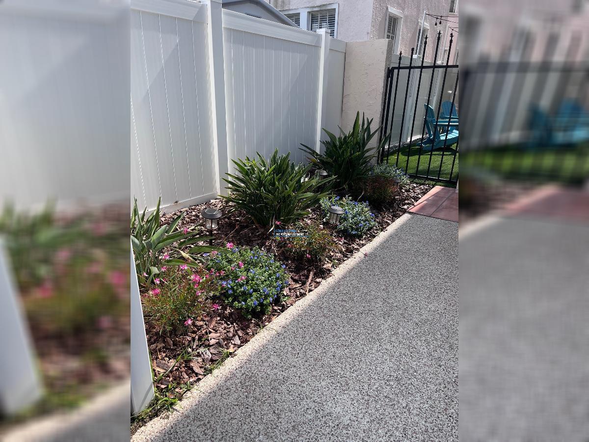 LOCATION, LOCATION! - HYDE PARK TOWNHOUSE! property image