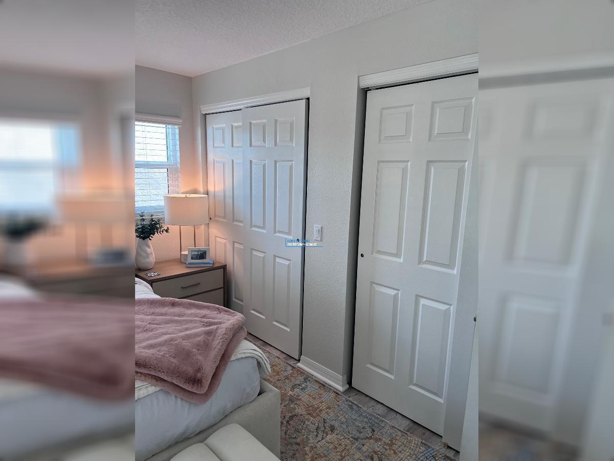 LOCATION, LOCATION! - HYDE PARK TOWNHOUSE! property image