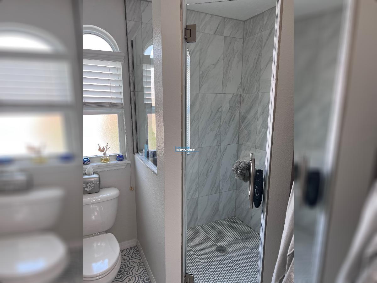 LOCATION, LOCATION! - HYDE PARK TOWNHOUSE! property image