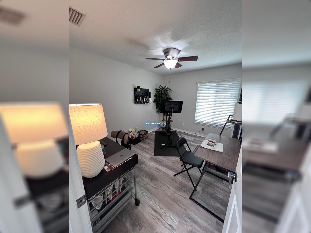 LOCATION, LOCATION! - HYDE PARK TOWNHOUSE! property image