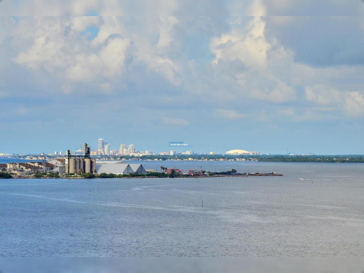 Westshore Yacht Club! 3-Story Townhome! property image