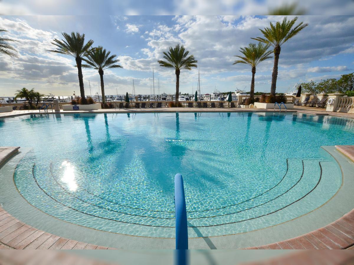 Wonderful Westshore Yacht Club Townhome! property image