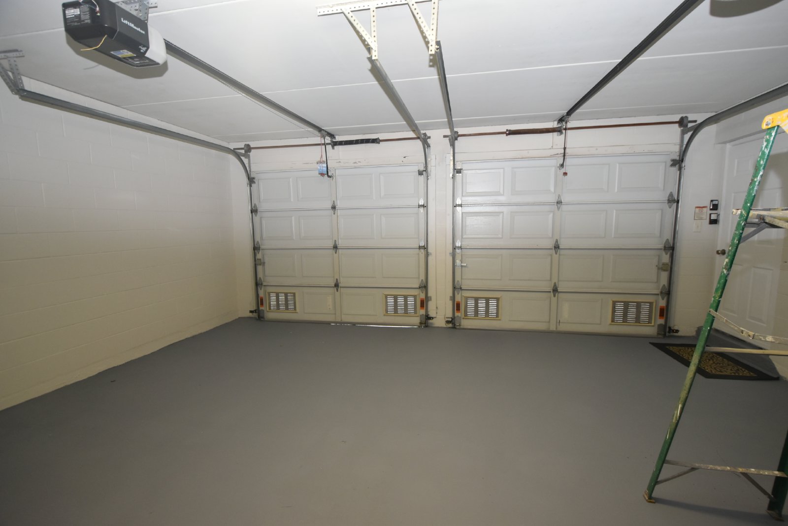 Exclusive Harbour Island Condo property image