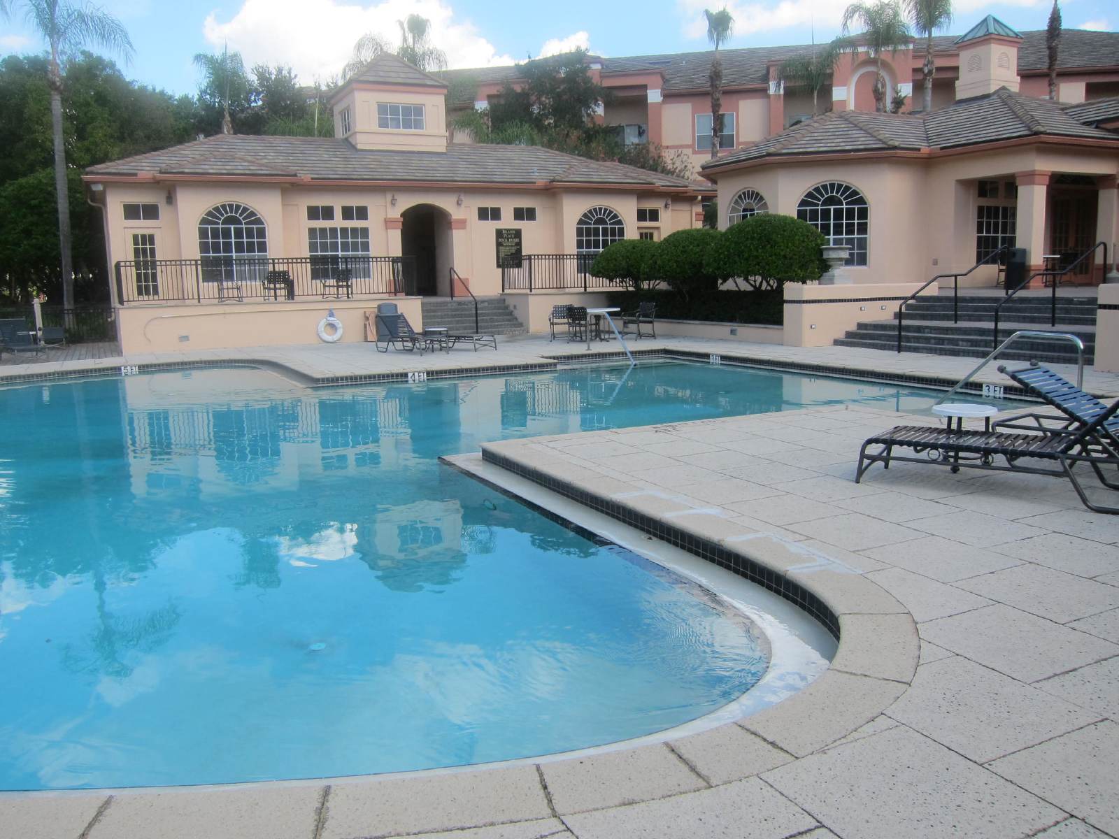 Exclusive Harbour Island Condo property image