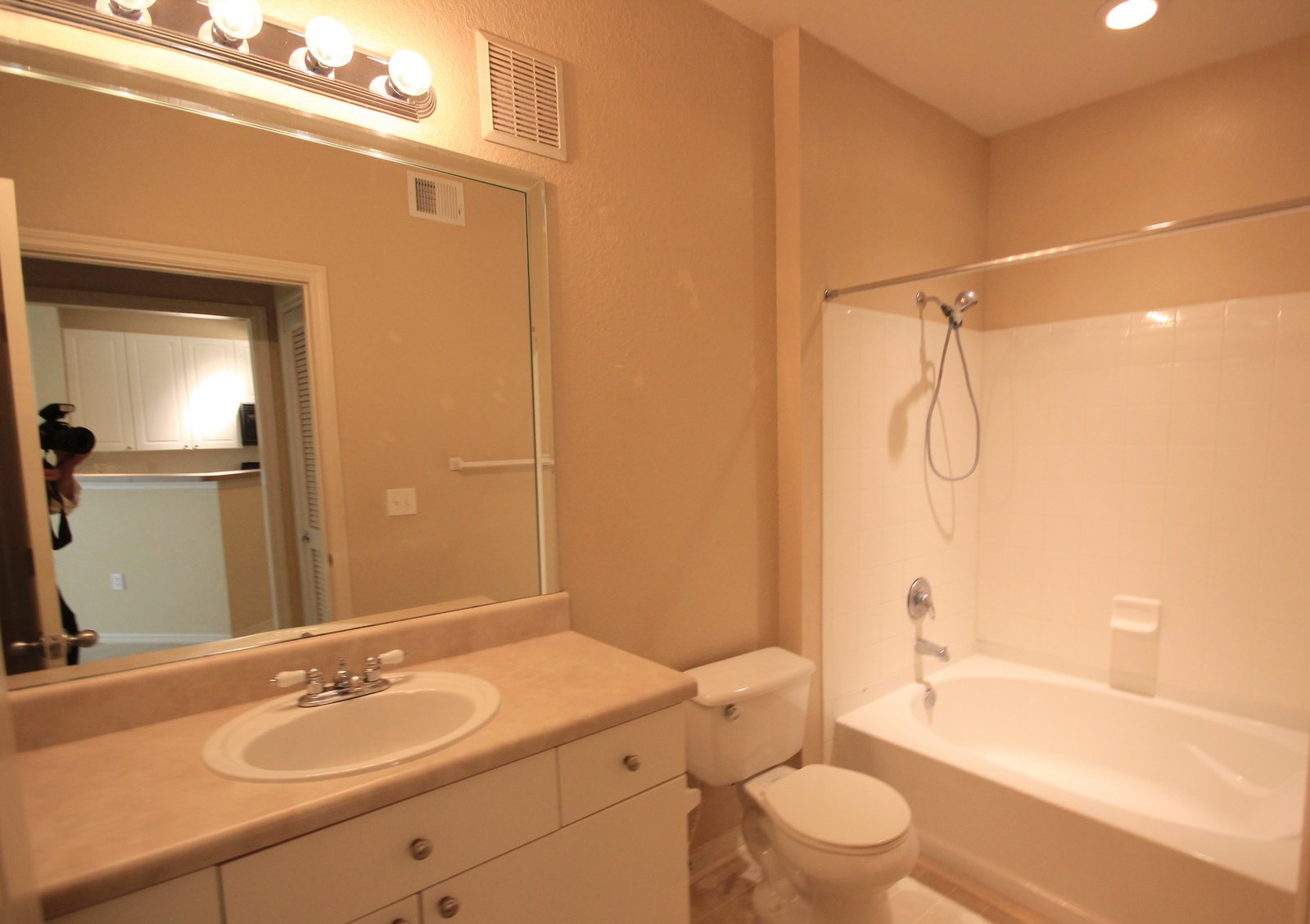 Very Desirable Location!!! - Villa Sonoma! property image