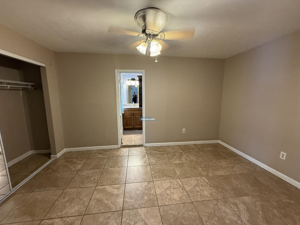 Single Story Town 'n Country Home - No Carpet! property image