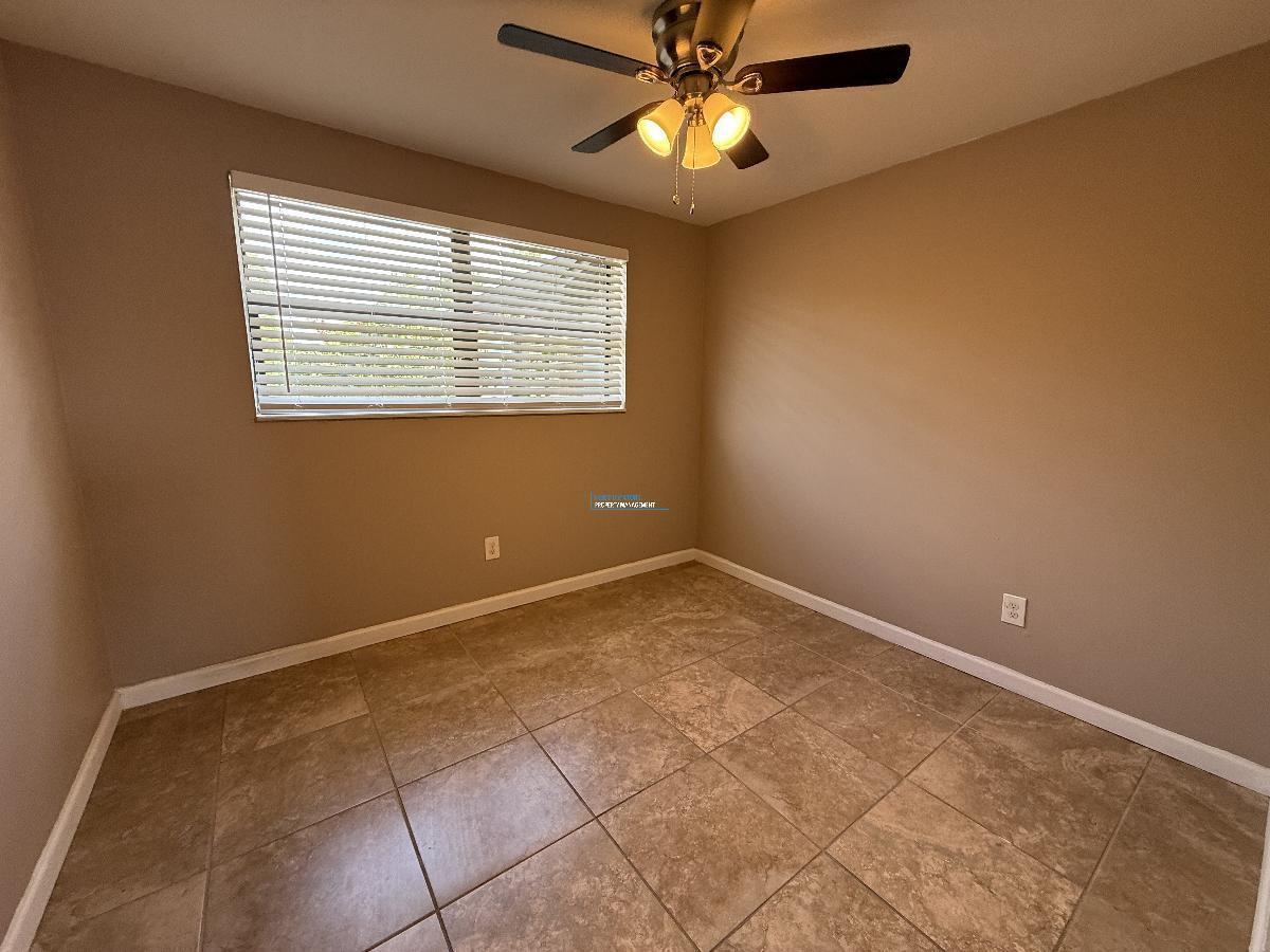Single Story Town 'n Country Home - No Carpet! property image