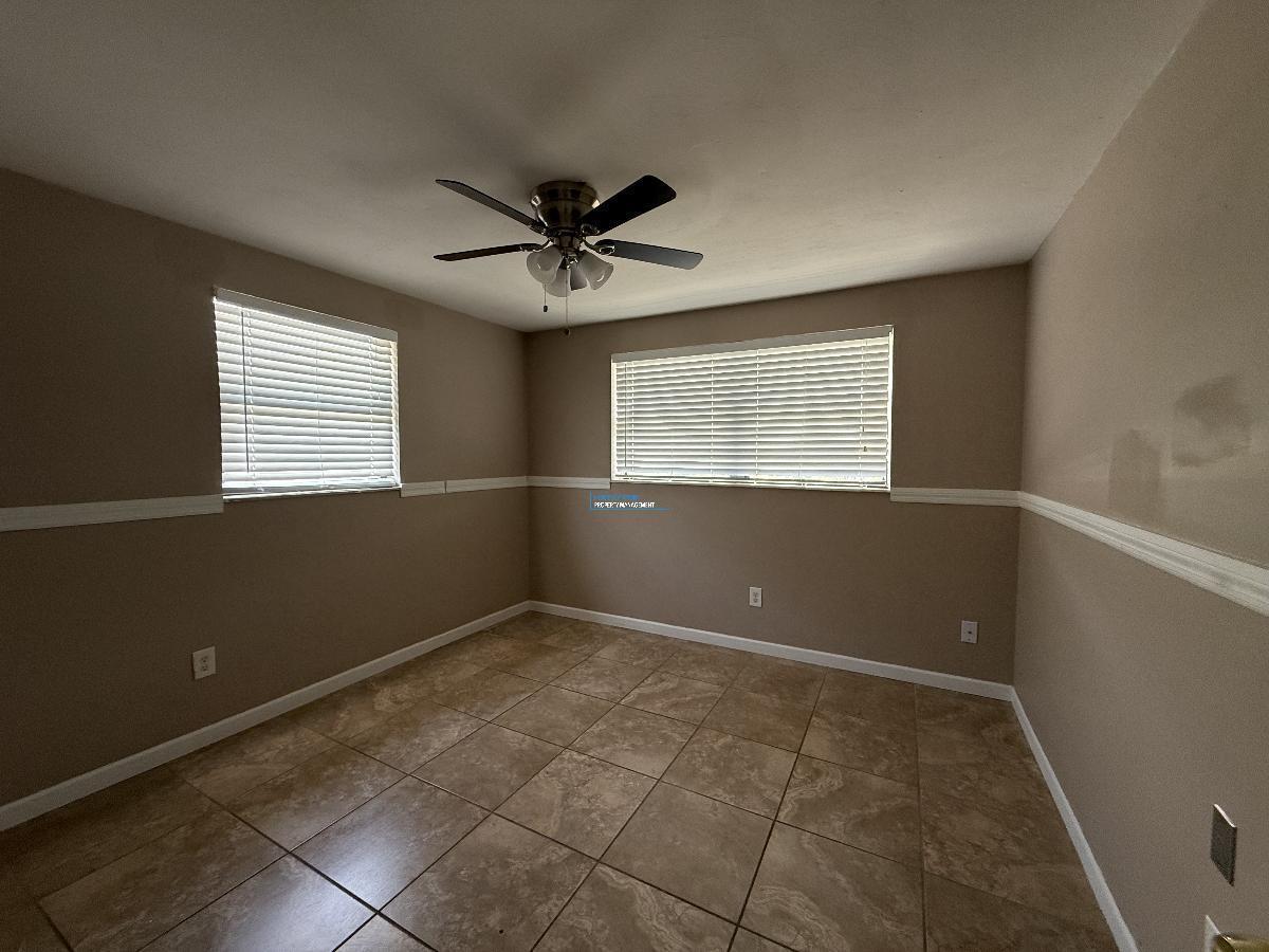 Single Story Town 'n Country Home - No Carpet! property image