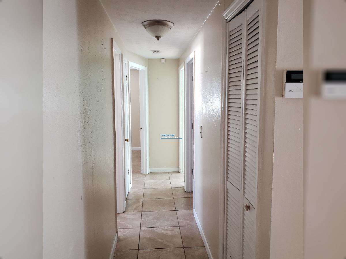 Single Story Town 'n Country Home - No Carpet! property image