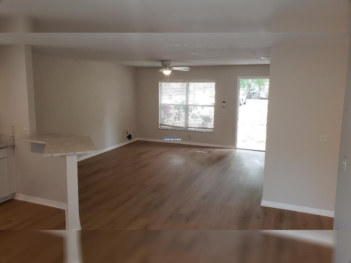 BEAUTIFULLY RENOVATED TEMPLE TERRACE HOME WITH HUGE YARD! property image