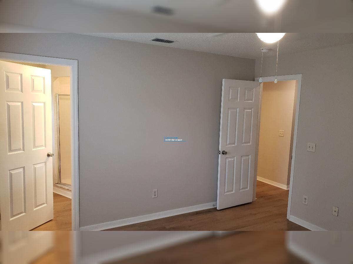 BEAUTIFULLY RENOVATED TEMPLE TERRACE HOME WITH HUGE YARD! property image