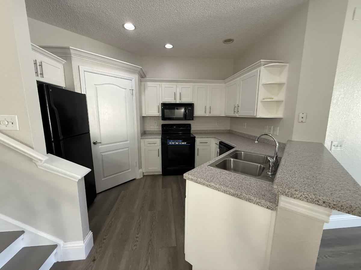 Exclusive Harbour Island Condo property image