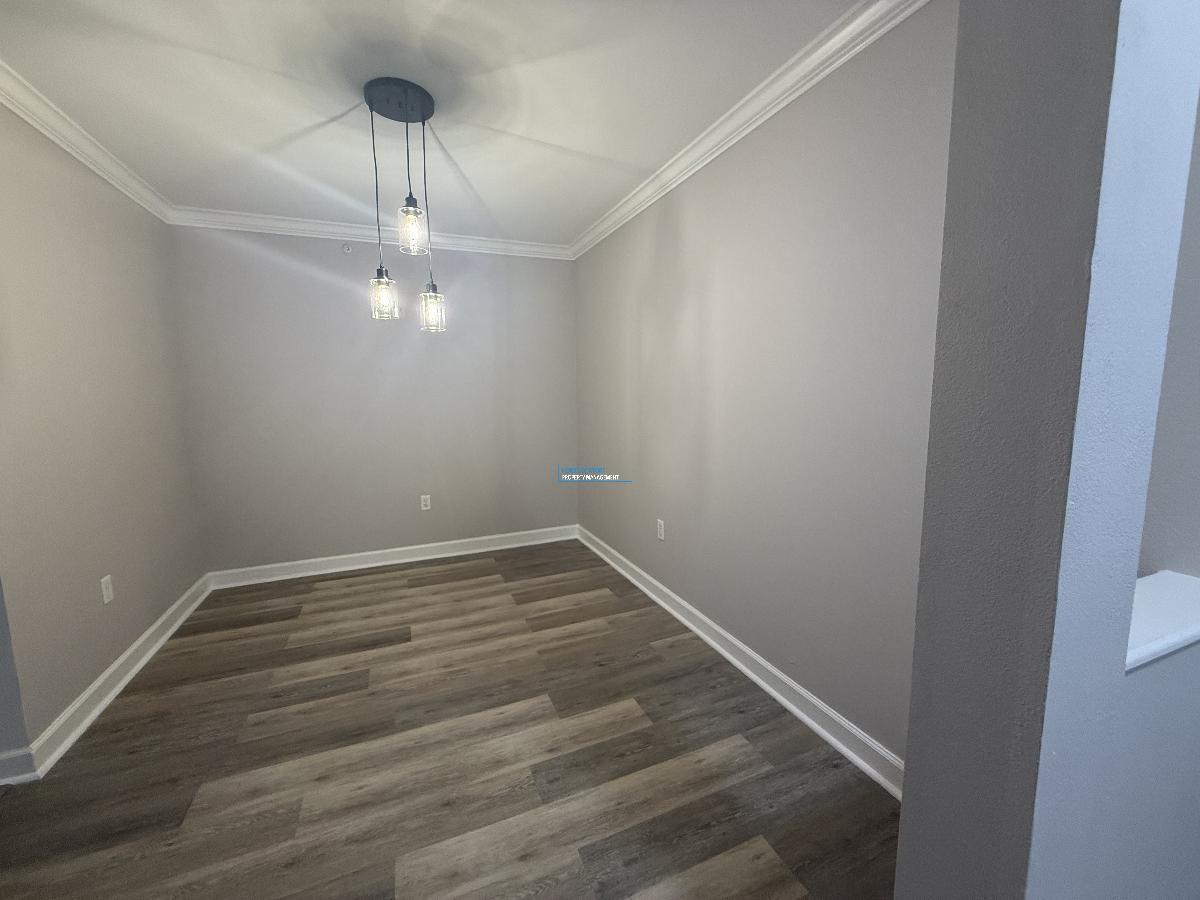 Amenities Galore! 3rd Floor Equestrian Parc Condo! property image