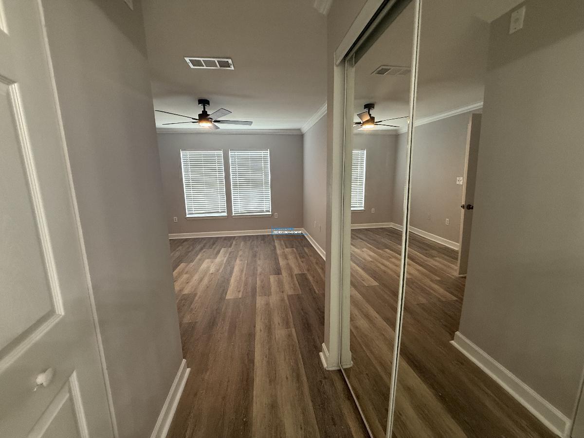 Amenities Galore! 3rd Floor Equestrian Parc Condo! property image