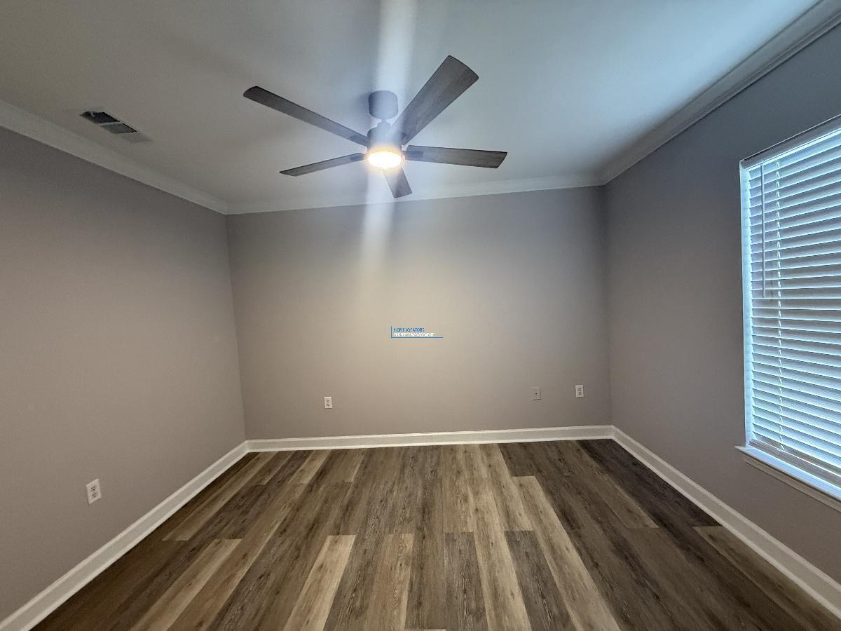 Amenities Galore! 3rd Floor Equestrian Parc Condo! property image