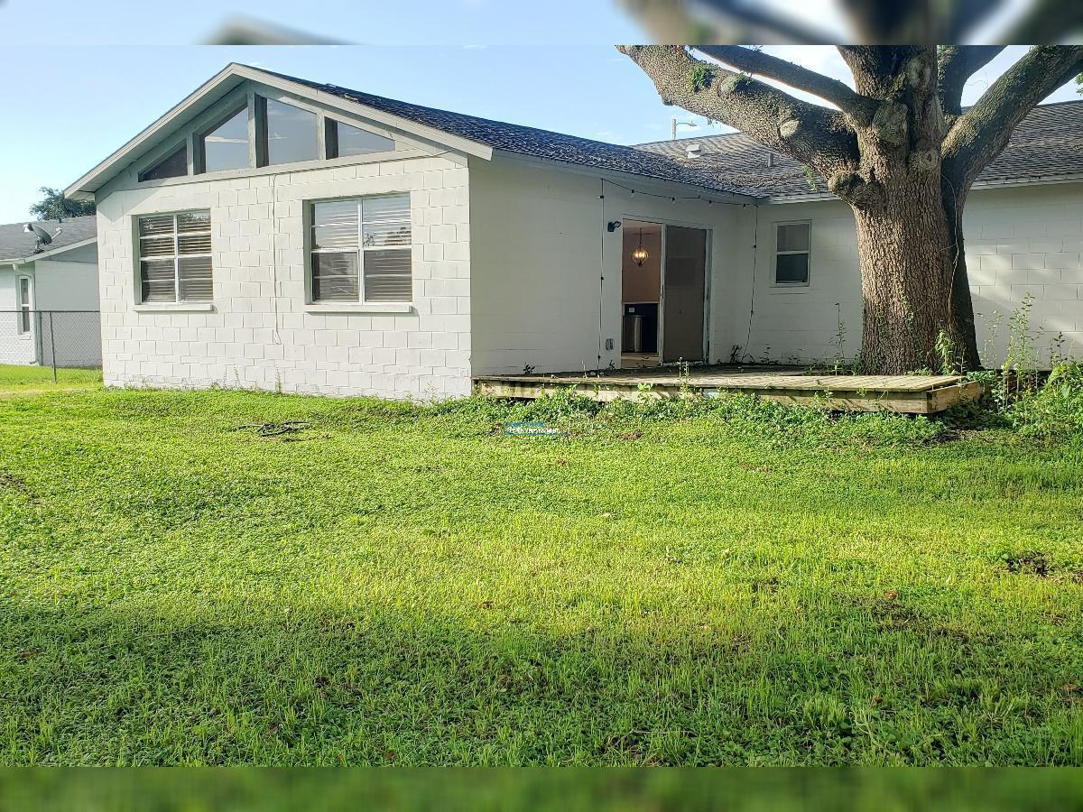 Quiet Country Living - Just Outside the City property image