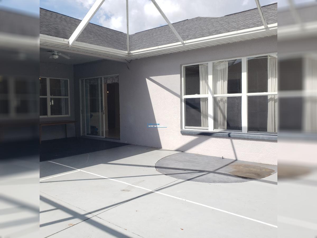 POOL Home! - 3 Bedroom Single Family in Twin Lakes of Brandon VALRICO property image