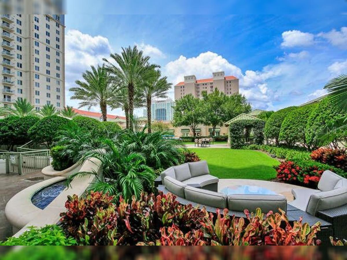 The Plaza at Harbour Island Condo property image