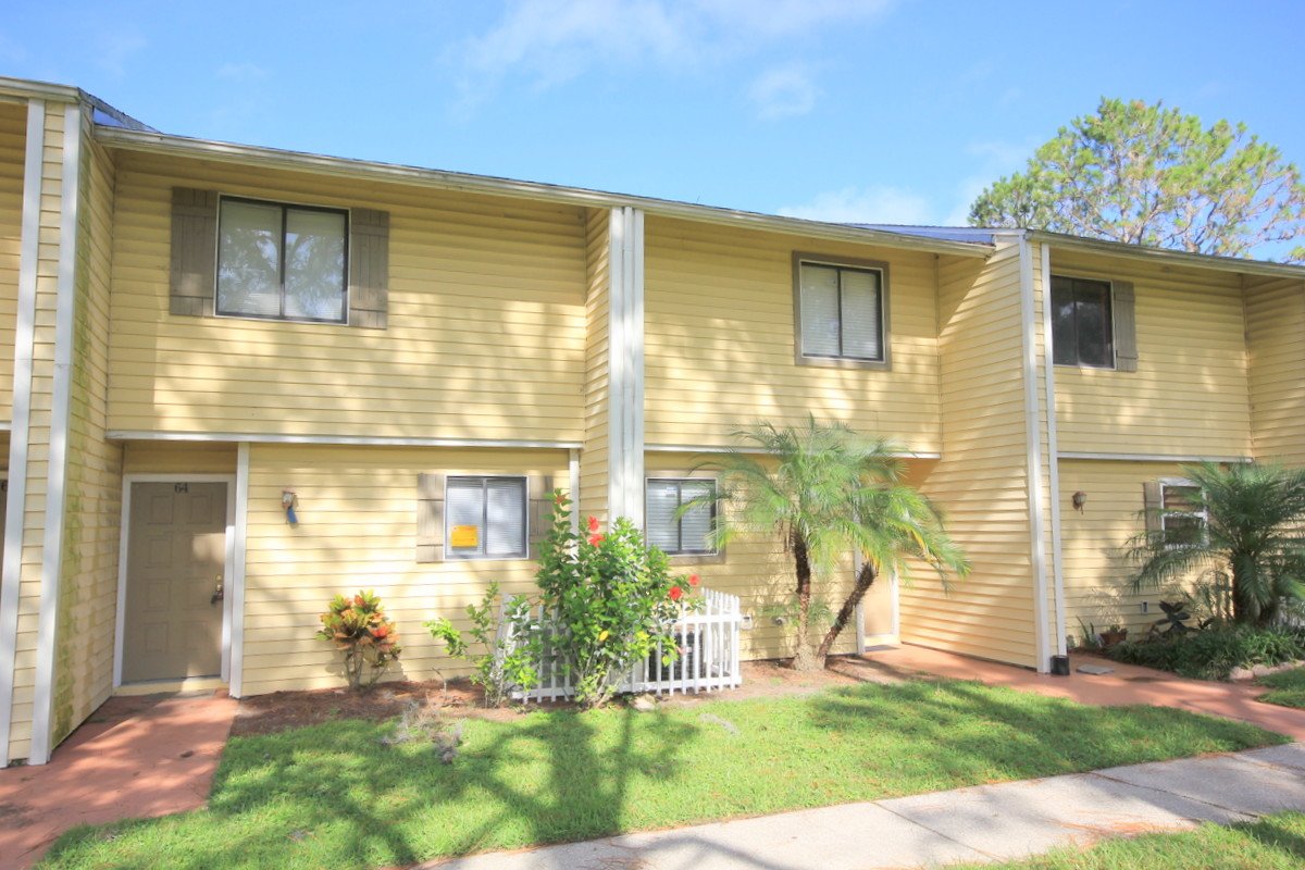 POOL and LAKE VIEW! - 2BR / 1.5BA Townhome in Land O Lakes'! property image