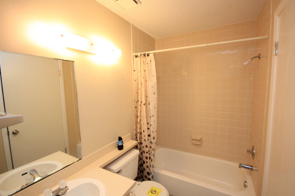 POOL and LAKE VIEW! - 2BR / 1.5BA Townhome in Land O Lakes'! property image