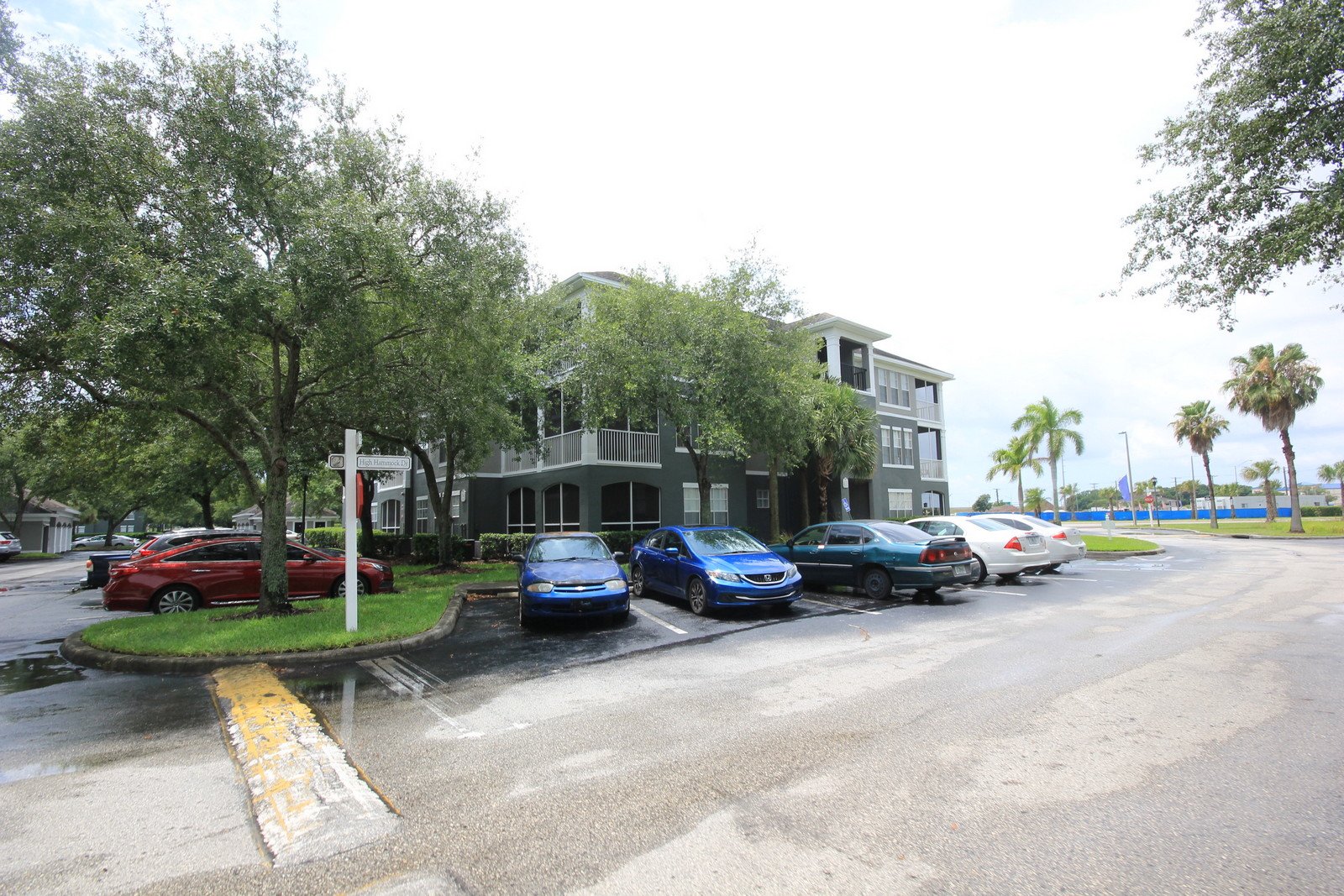 FIRST FLOOR - 2 BEDROOM CONDO property image