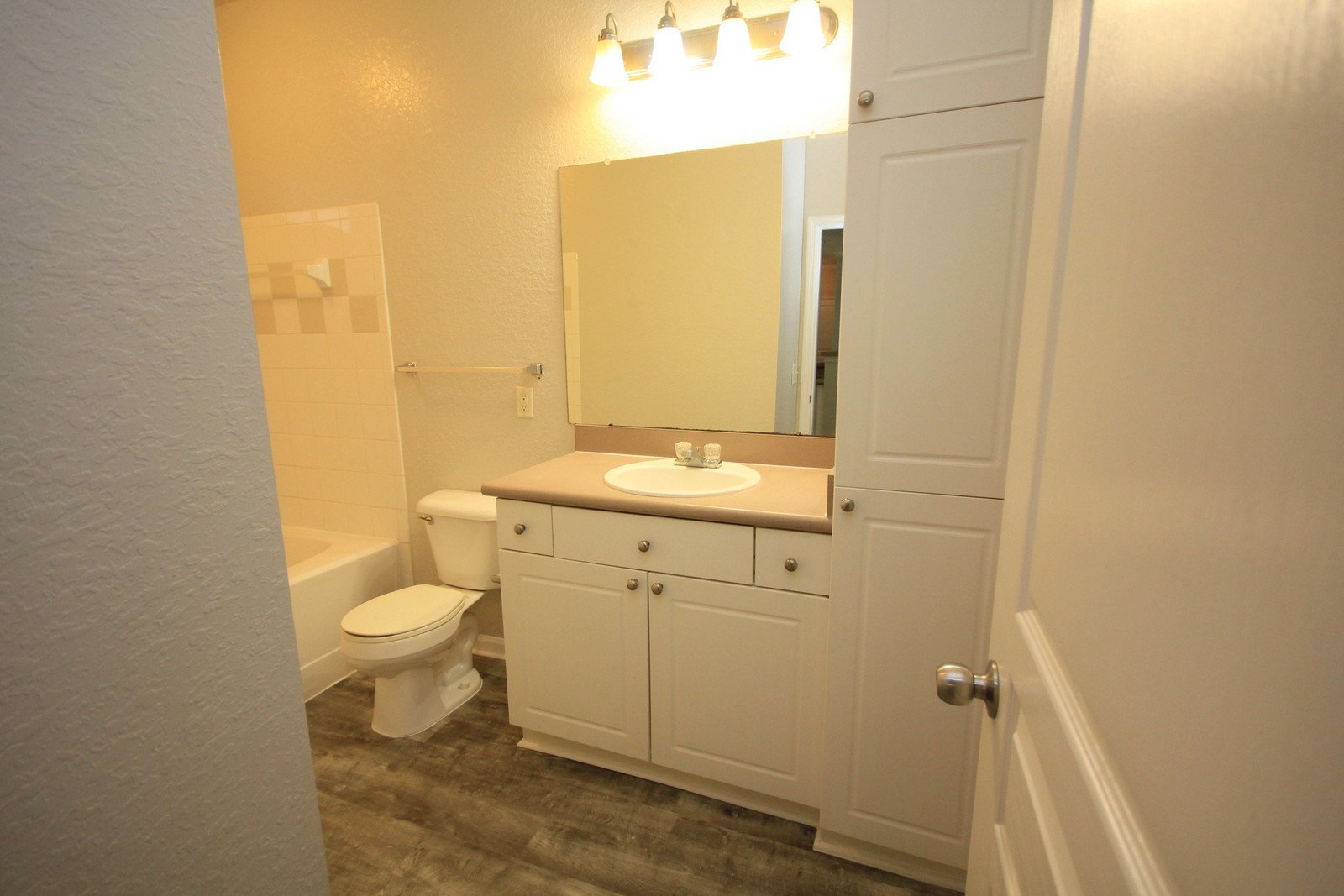 FIRST FLOOR - 2 BEDROOM CONDO property image