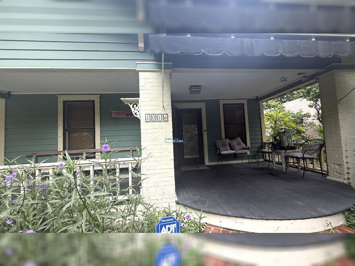 Seminole Heights Beauty - VINTAGE CHARM MEETS INDUSTRIAL & GLAM! property image