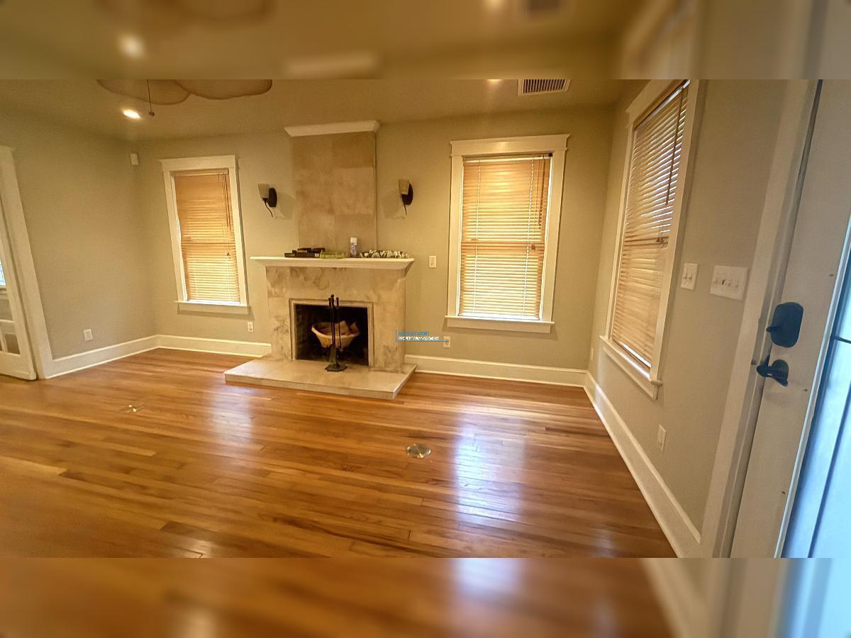 Seminole Heights Beauty - VINTAGE CHARM MEETS INDUSTRIAL & GLAM! property image