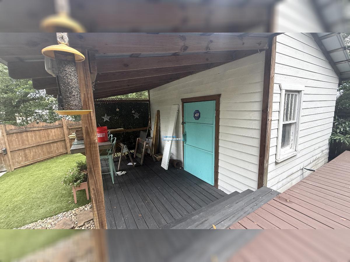 Seminole Heights Beauty - VINTAGE CHARM MEETS INDUSTRIAL & GLAM! property image
