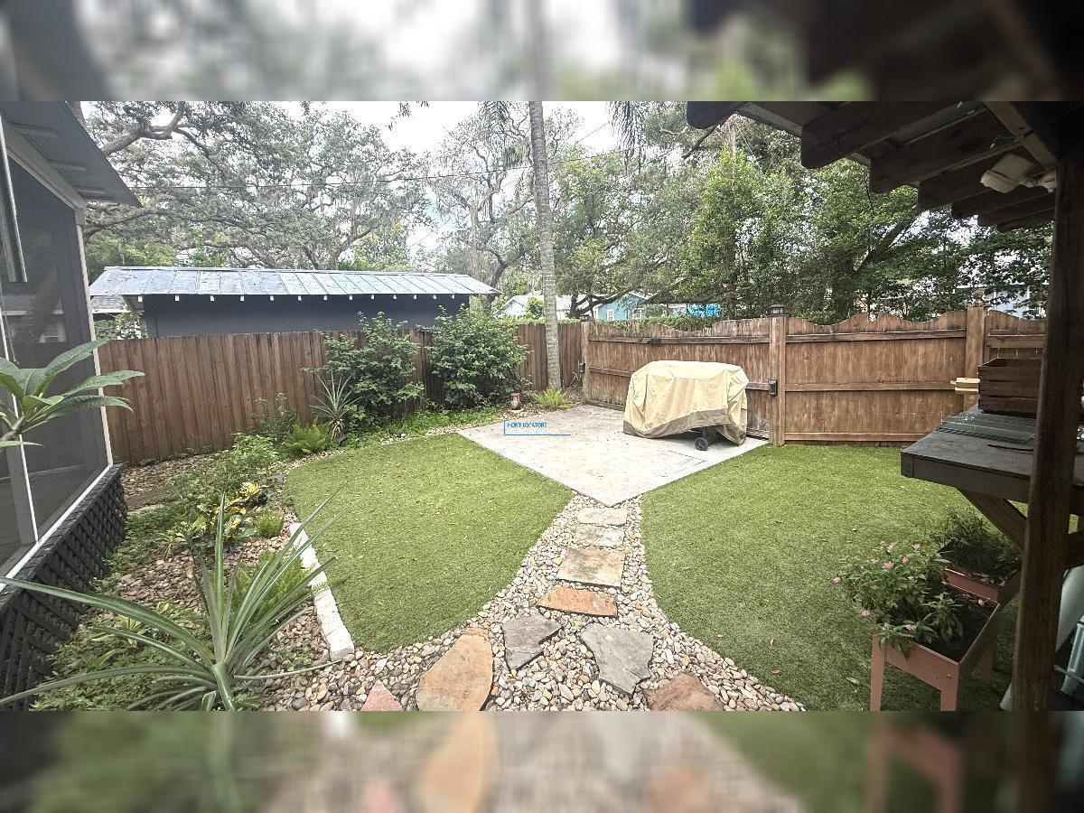 Seminole Heights Beauty - VINTAGE CHARM MEETS INDUSTRIAL & GLAM! property image