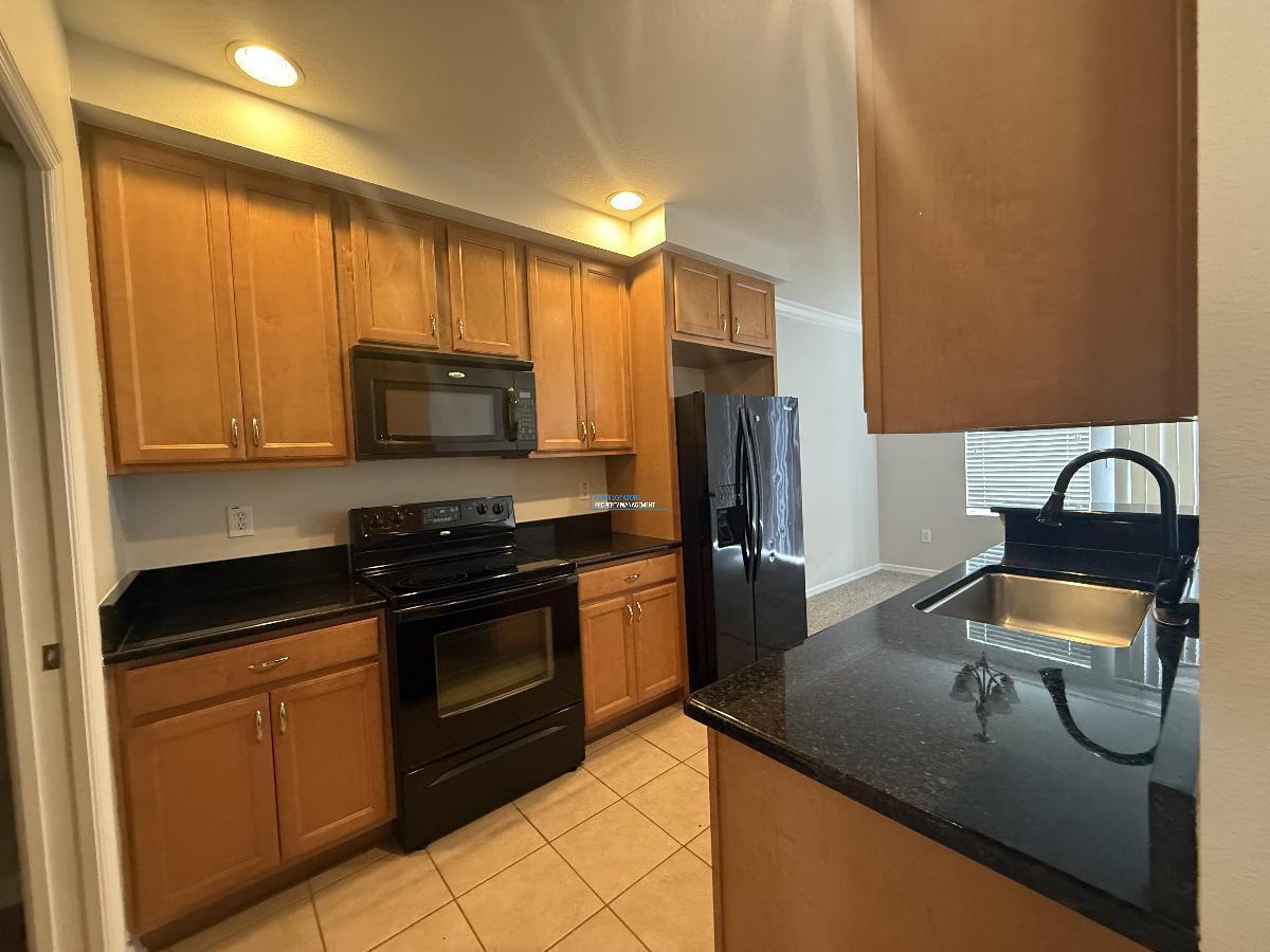 Luxury 2-Story Townhome in South Tampa ? Minutes from MacDill AFB! property image