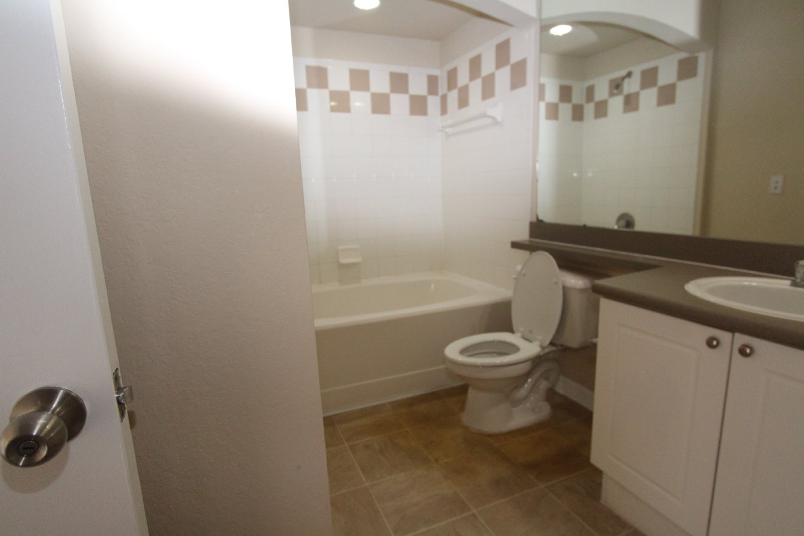 1BR/1BA Condo at The Arbors of Carrollwood property image