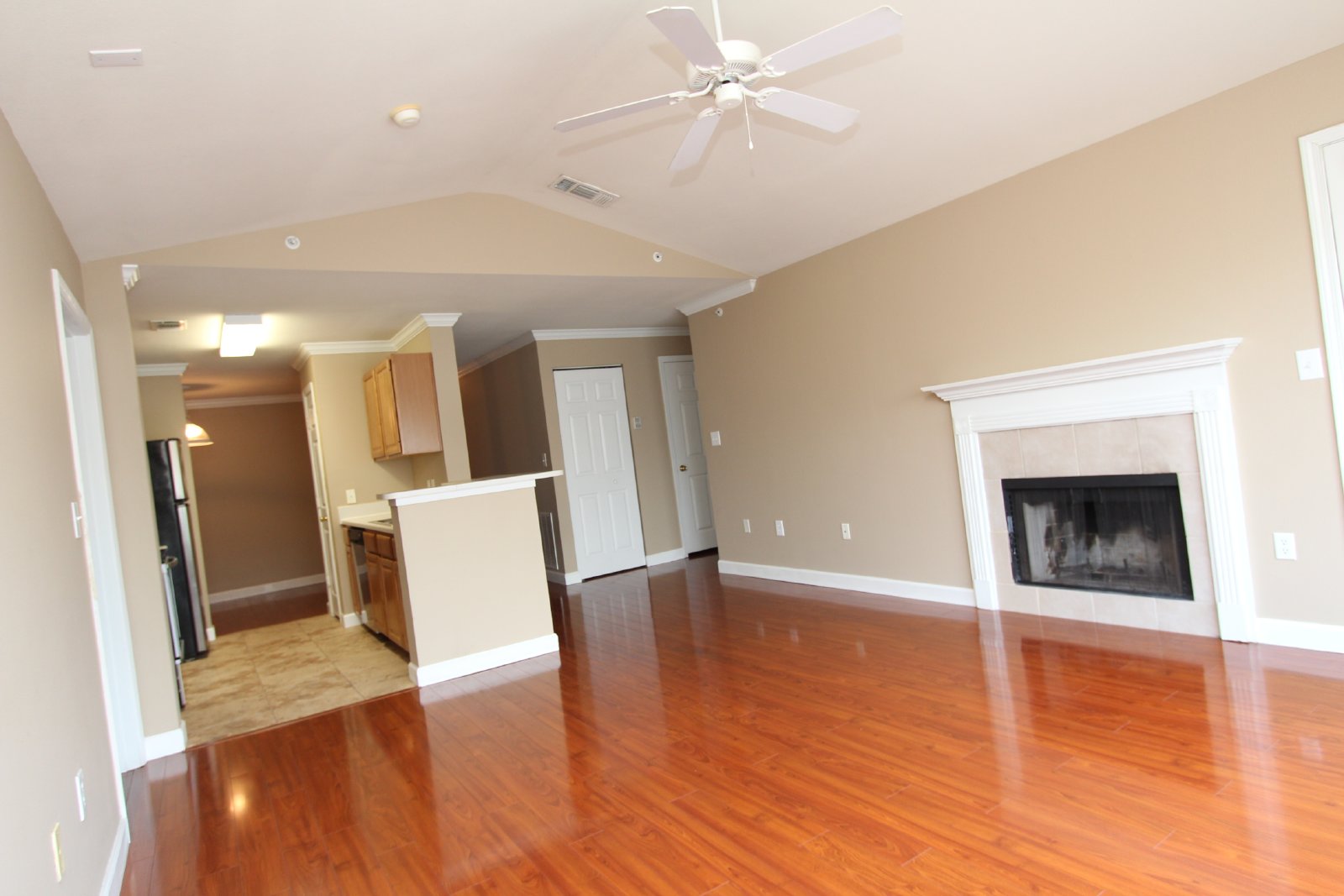 3BR/2BA Condo on Third Floor ~ New Tampa ~ Equestrian Parc property image